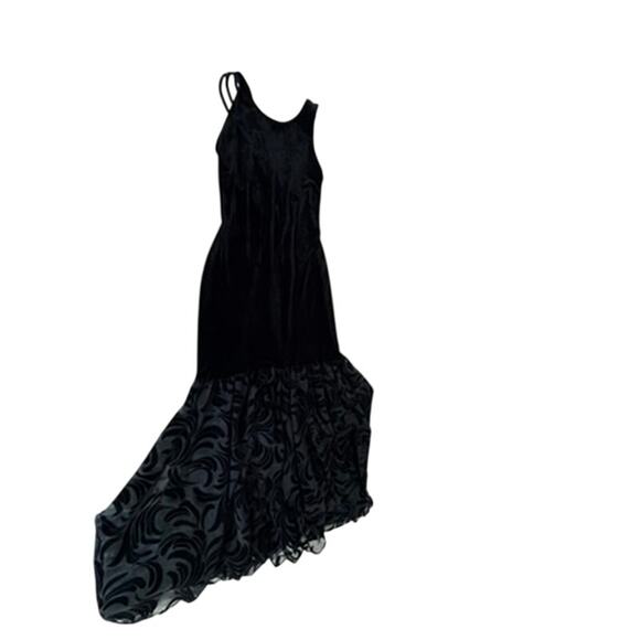 "To Die For"  Black Velvet Open Strappy Back SZ 4 Formal Vampire Dark Romance - Picture 7 of 16